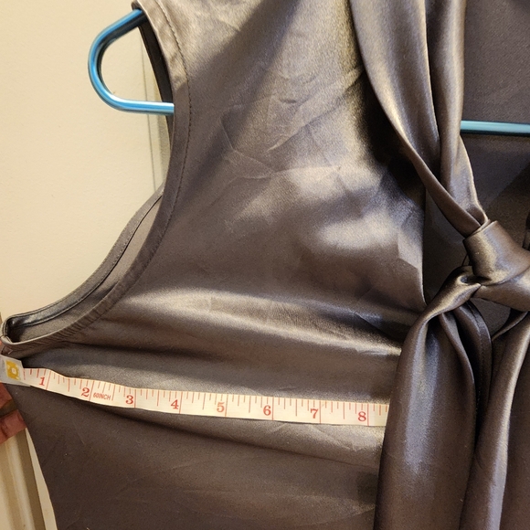 Nine West 95%polyester but super silky soft charcoal grey top - Picture 8 of 8